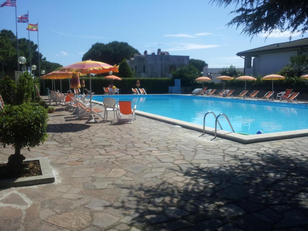 Ccc Holiday Properties Le Vele Ccc مونتالتو دي كاسترو المظهر الخارجي الصورة